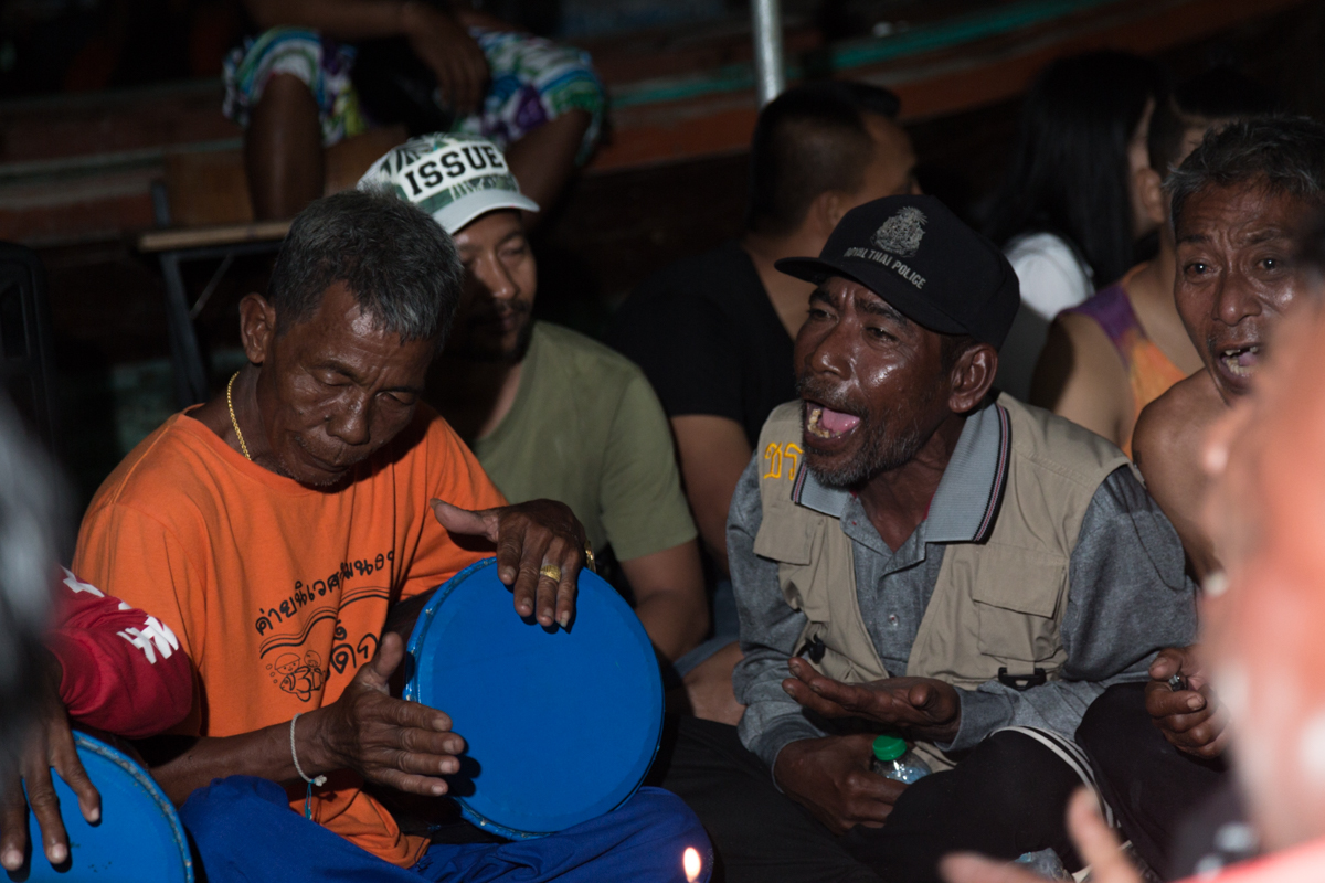 urak lawoi singing